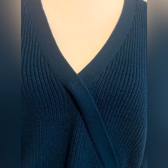 Marc New York Women’s Faux Wrap Ribbed Knit Sweater Size L in Teal Blue - Picture 4 of 5